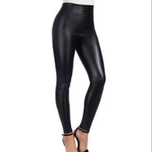 “Wet Look” Leggings